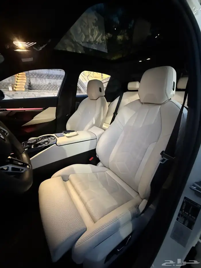 بي ام دبليو 520i 13