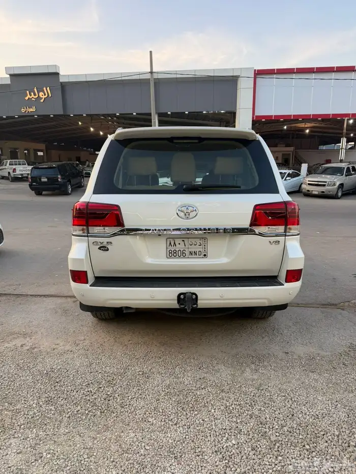 تويوتا GXR ديزل 2021 رقم 2 سعودي ابيض عداد 127 الف 4