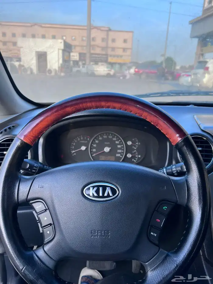 كيا كارينز 2013 7