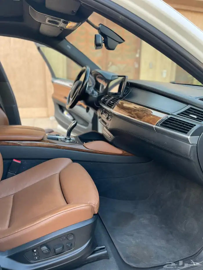 بي ام دبليو 2012 BMW 5