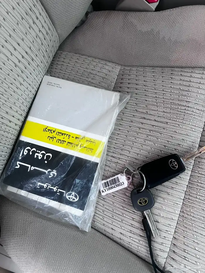 كامري 2017 فل كامل GLX بدي وكاله حتى صدامات وكاله نظيفه جدا 31