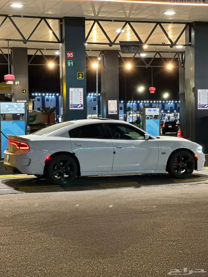 دودج تشارجر RT2018 9