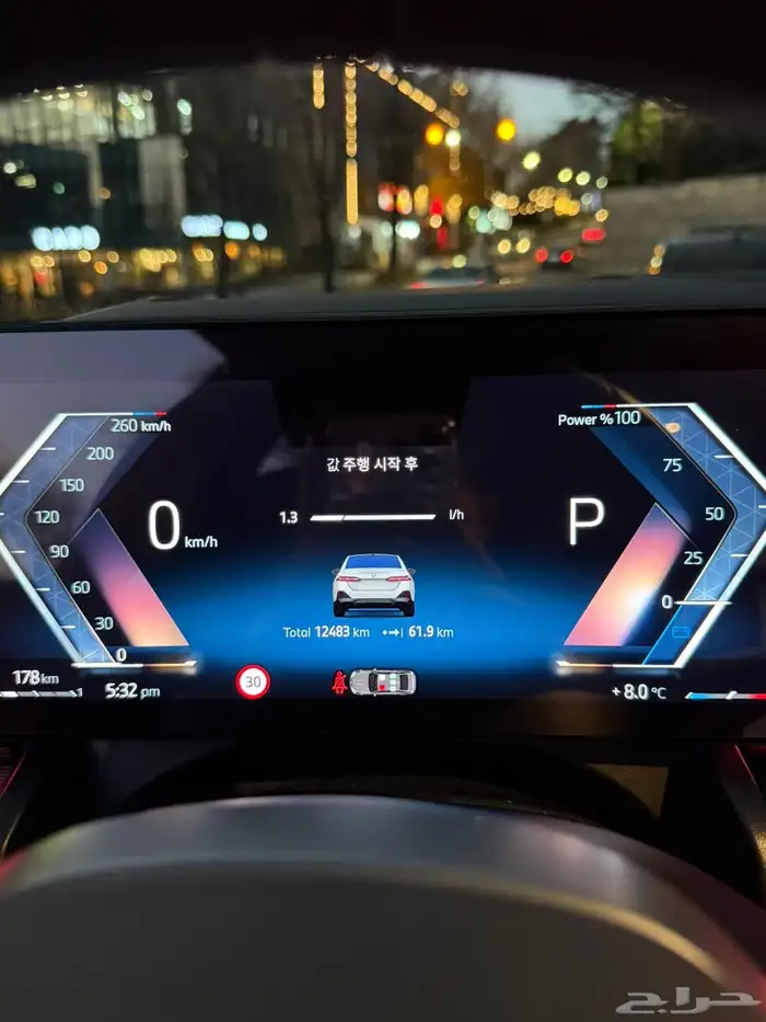 بي ام دبليو 520i 29