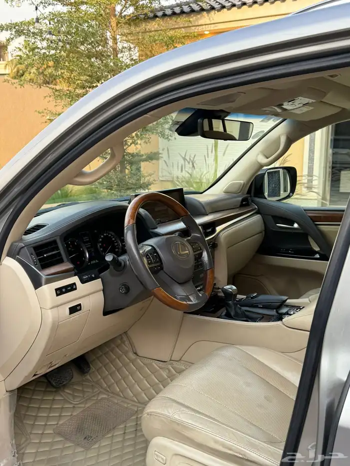 جيب لكزس 2016 LX570 5