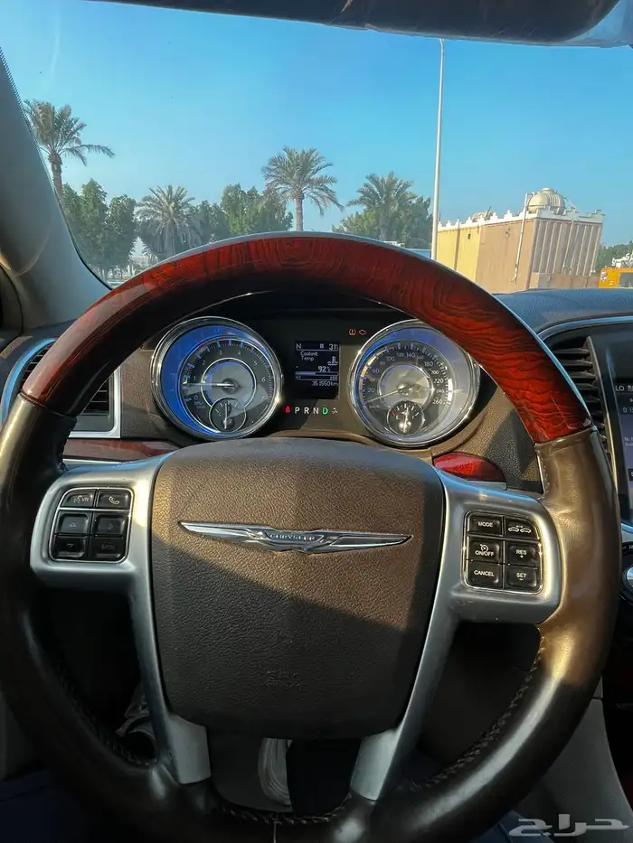 كرايزلر V8 فل كامل 1