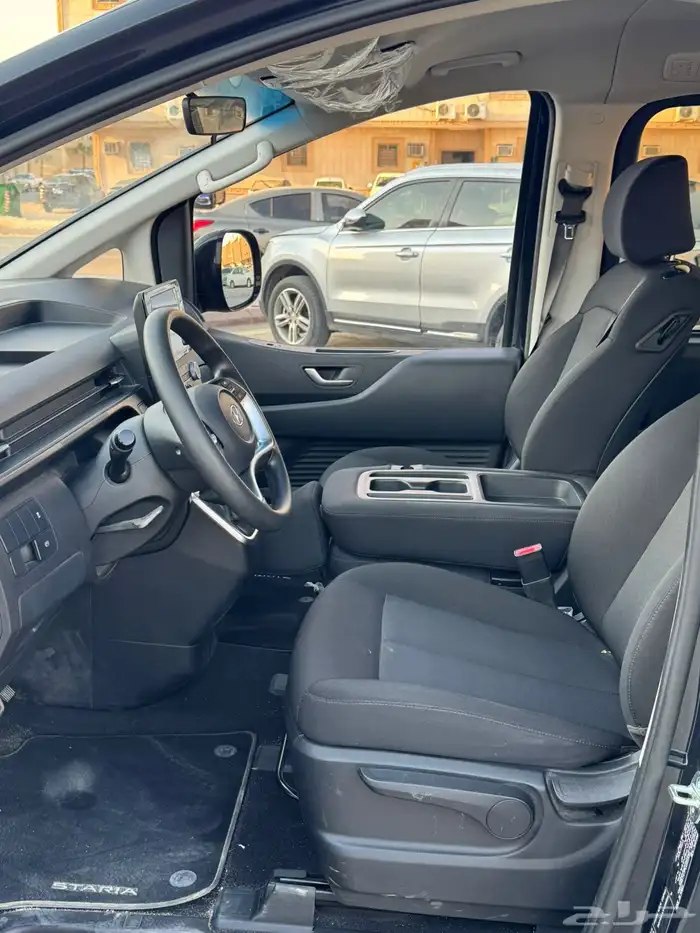 للبيع ستاريا 2023 بنزين ( شبة الجديد ) 7