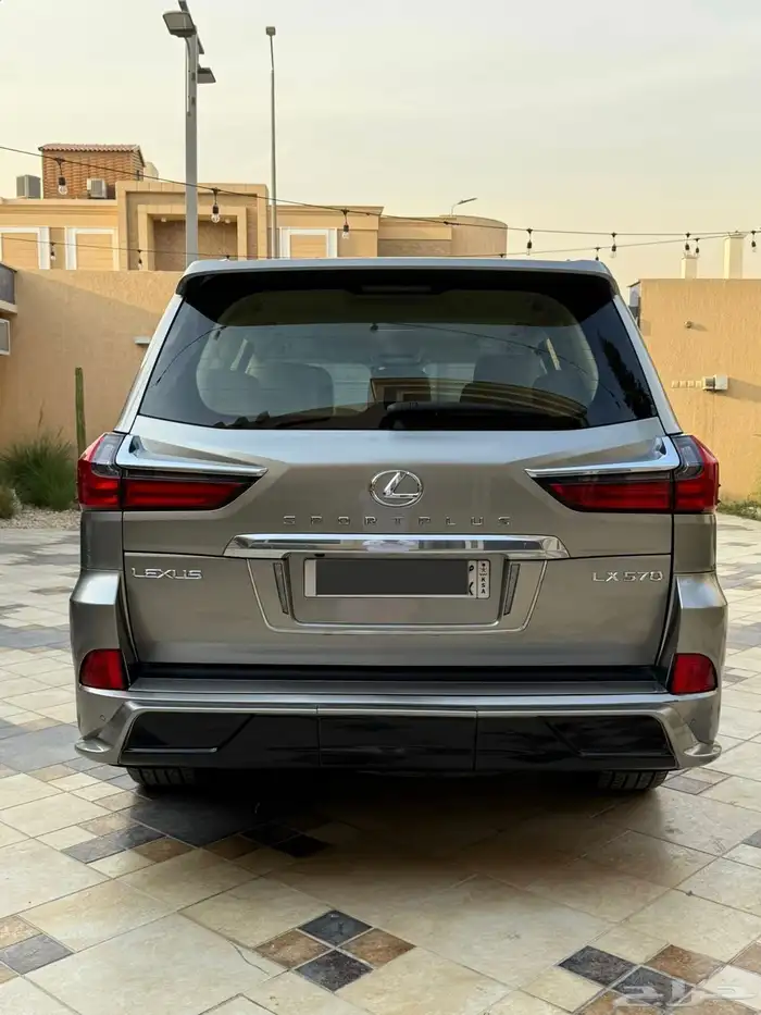 جيب لكزس 2016 LX570 3