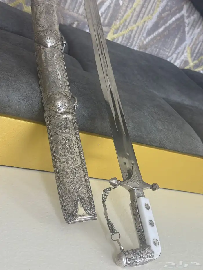 سيف طائفي السله فولاذ و الجفير فضه كامل 3