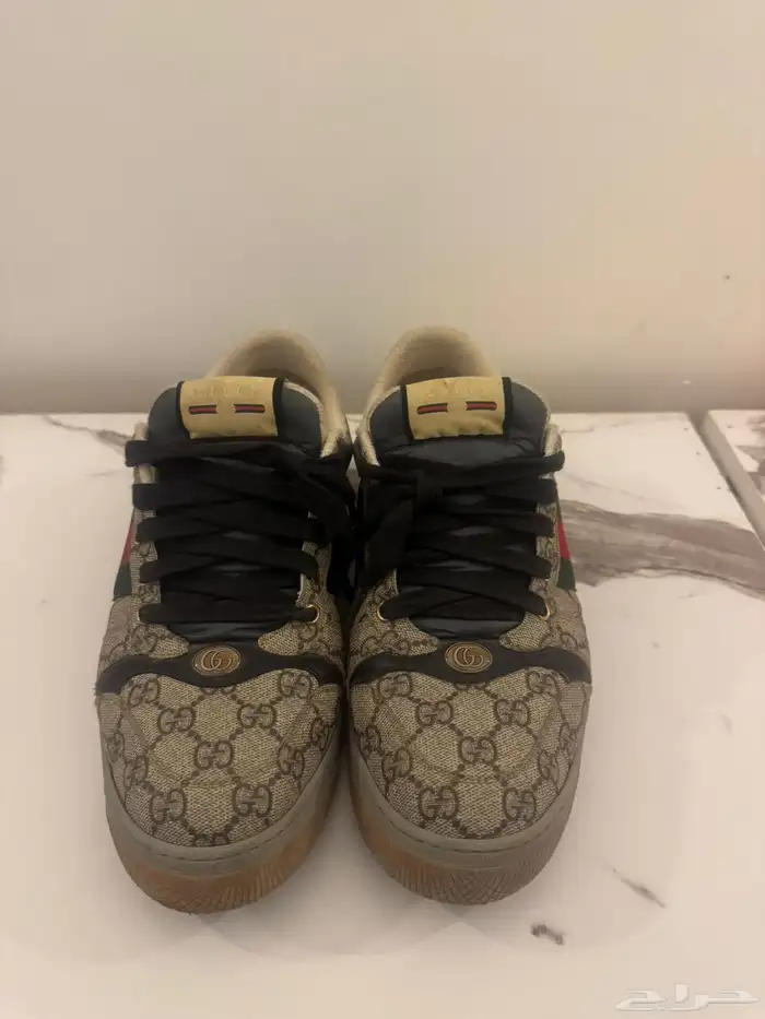 حذاء Gucci المقاس  (43) اصلي بسعر مناسب 0