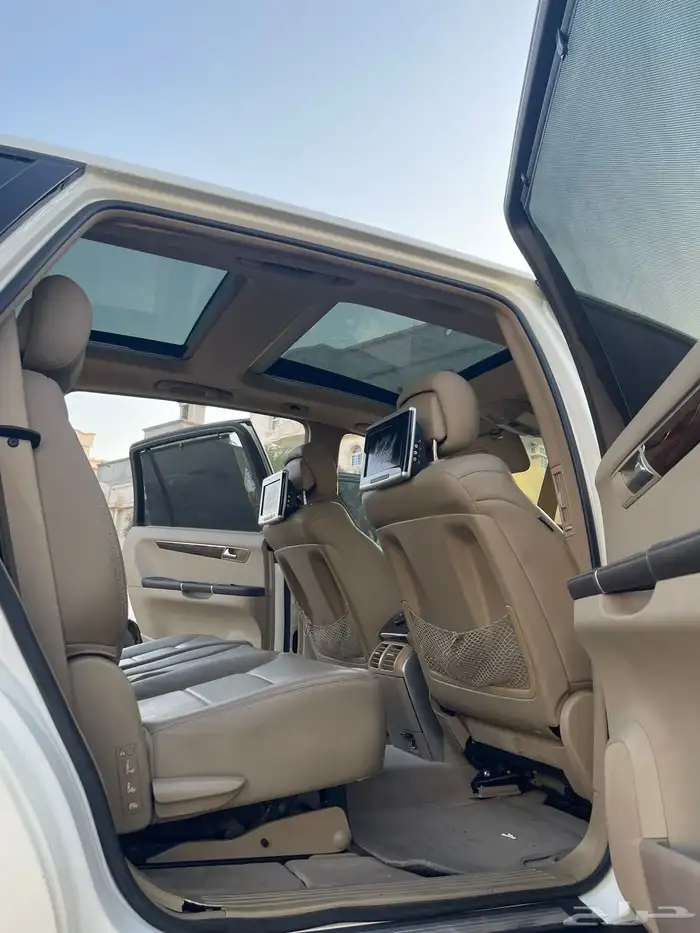 للبيع مرسيدس مخزن R300 2011 20