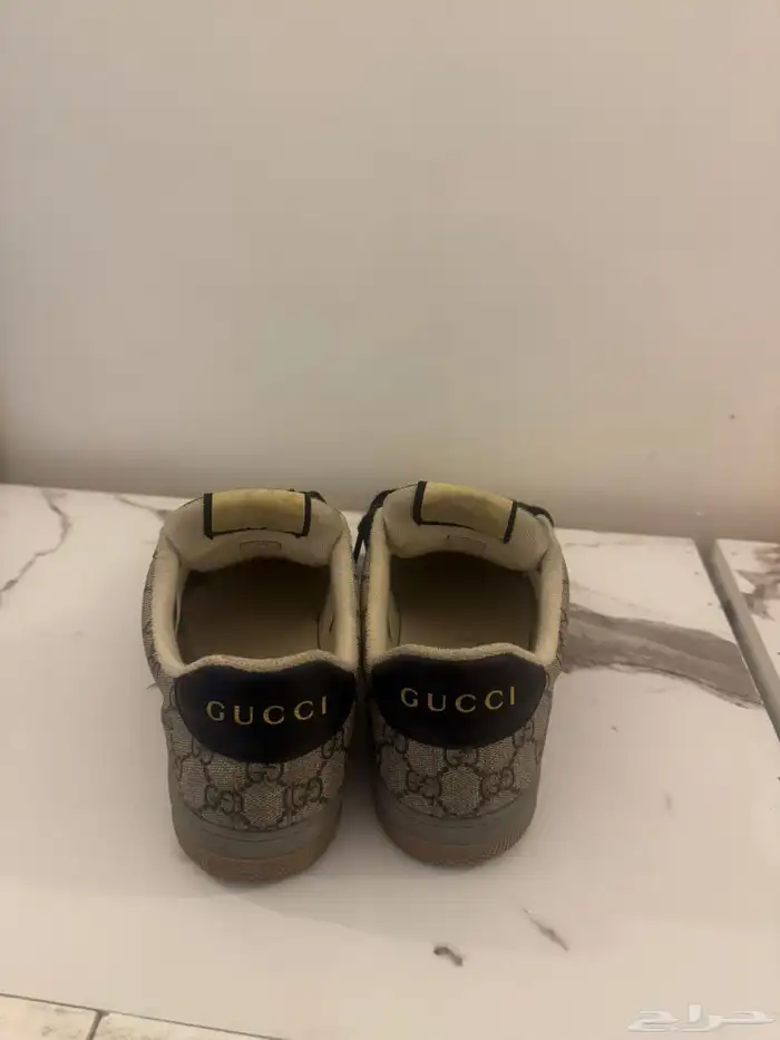 حذاء Gucci المقاس  (43) اصلي بسعر مناسب 3