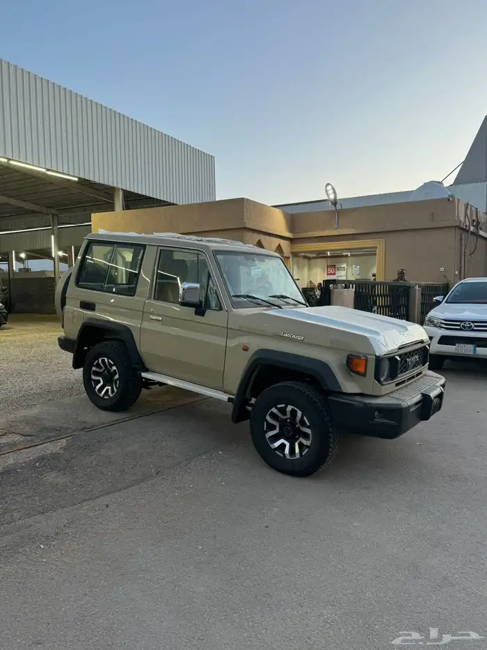 تويوتا ربع 2025 سعودي فل كامل بنزين قير اتوماتيك جديد بيج 3