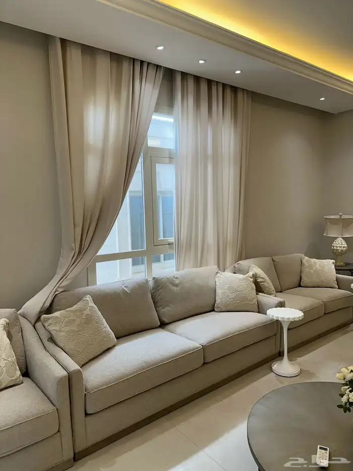 فيلا للبيع حي عرقه 5