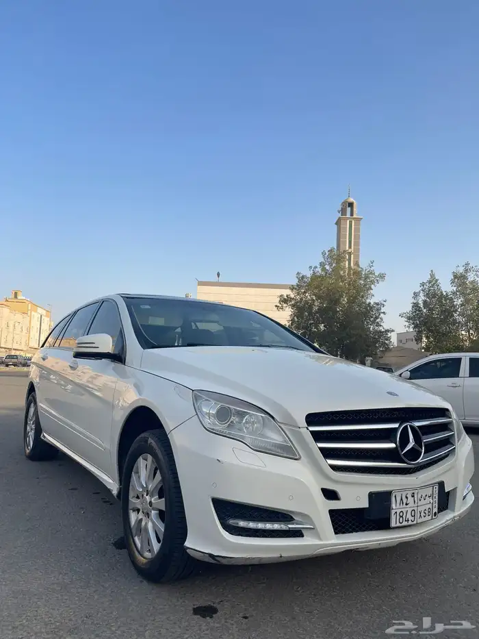 للبيع مرسيدس مخزن R300 2011 6