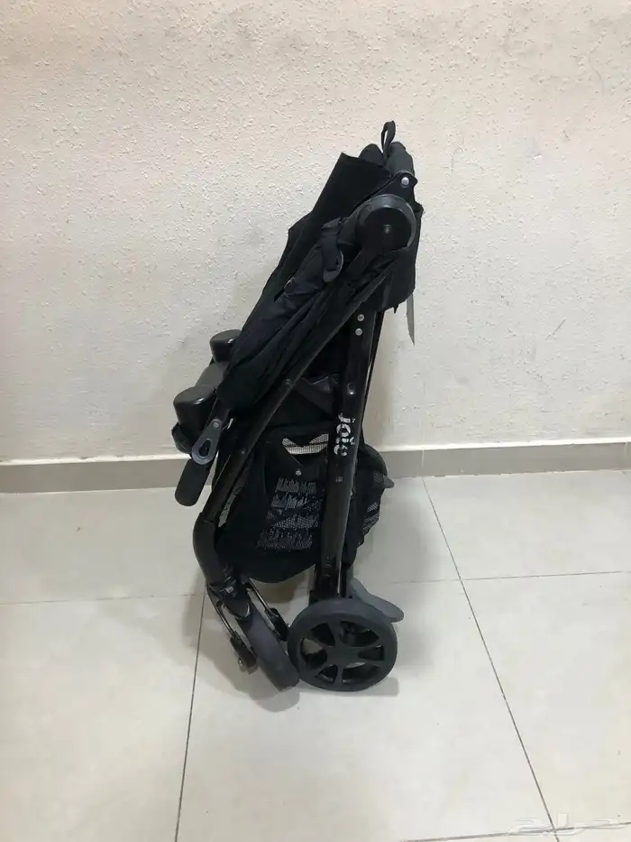 عربة أطفال نظيفة 5