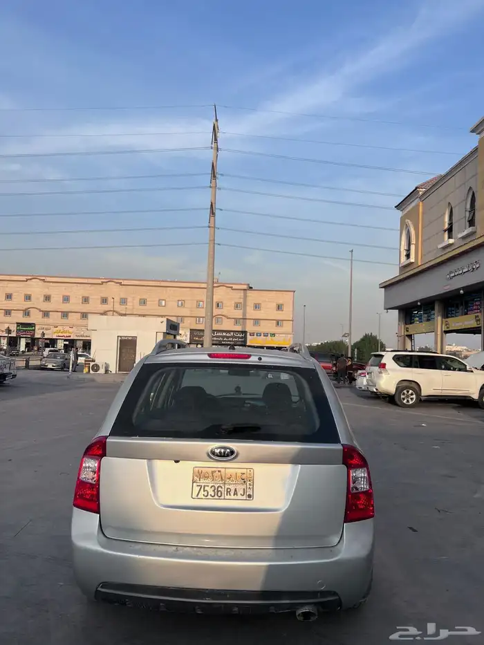 كيا كارينز 2013 4