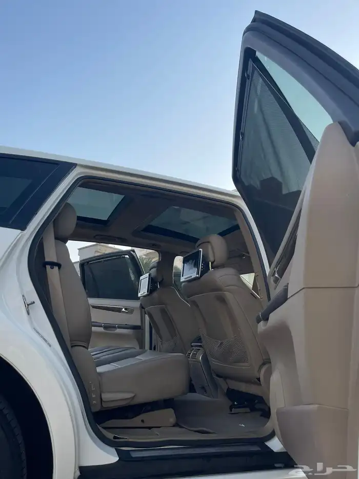 للبيع مرسيدس مخزن R300 2011 22