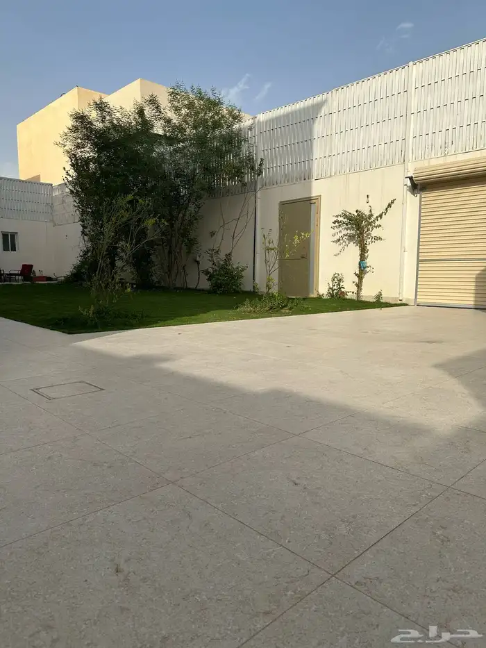 فيلا للبيع حي عرقه 3