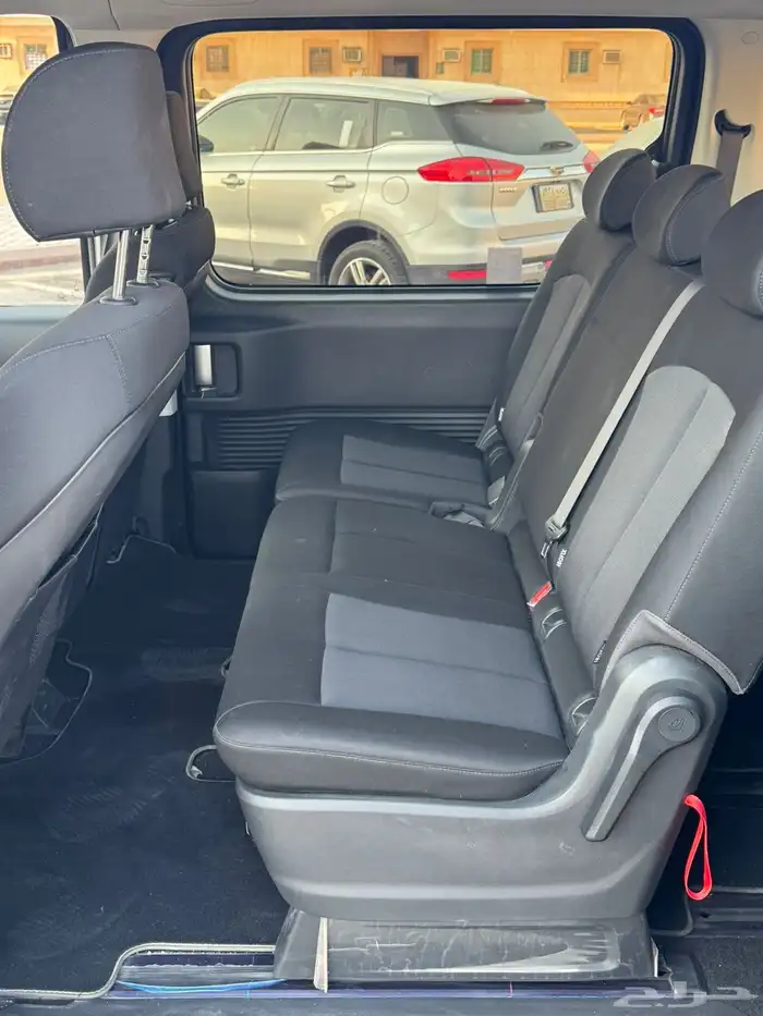 للبيع ستاريا 2023 بنزين ( شبة الجديد ) 8