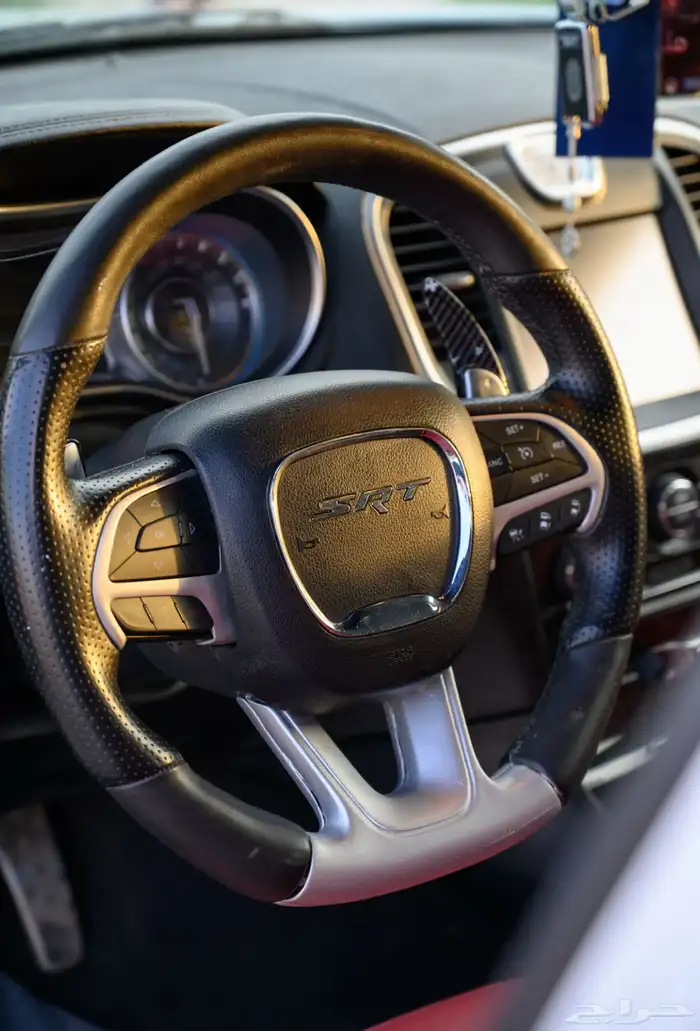 Chrysler srt 8 كرايسلر 9