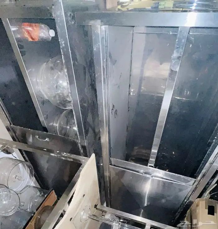 معدات وأغراض لمعمل حلويات 42