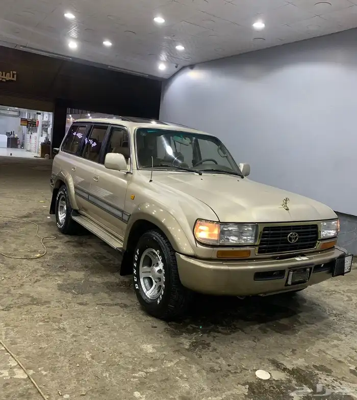 جيب لاندكروزرVXR موديل97 فل كامل ليمتد 12