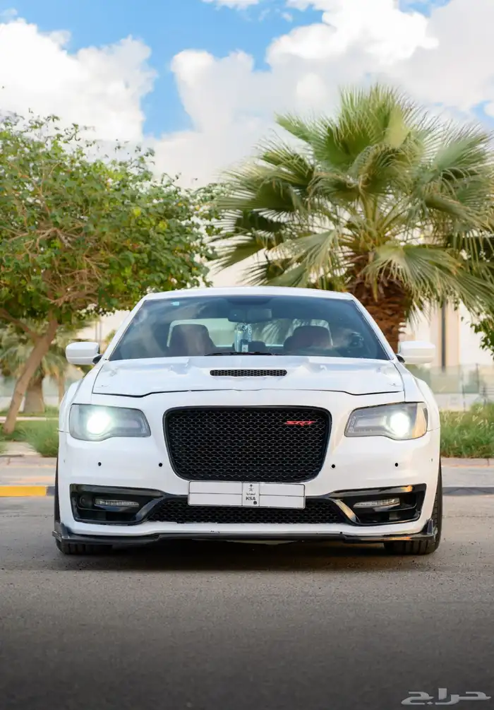 Chrysler srt 8 كرايسلر 5