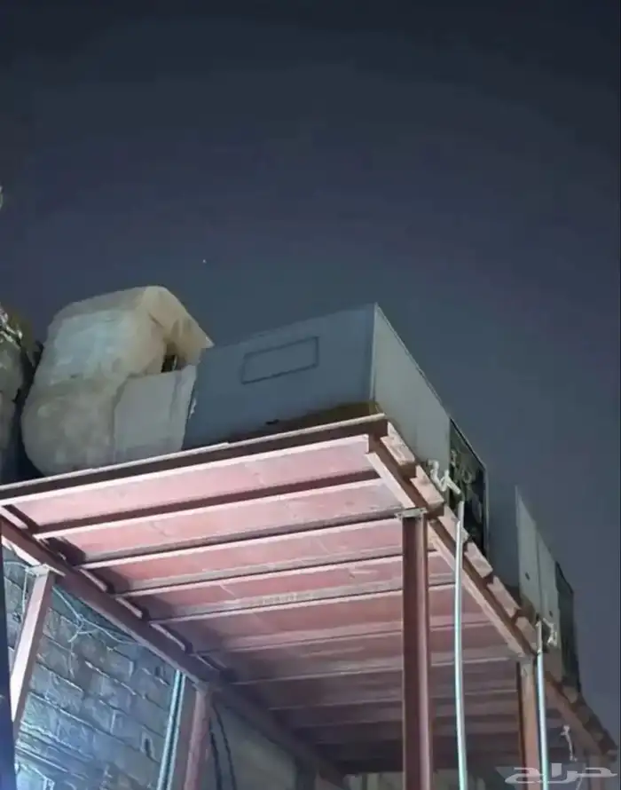 اثنين مكيفات 15 طن والثاني 10 طن 1