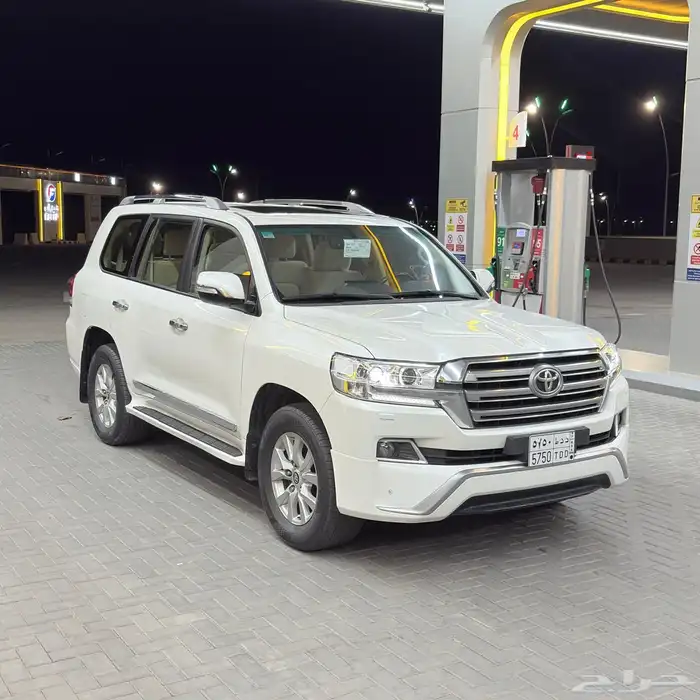 جيب لاندكروزر 2018 2