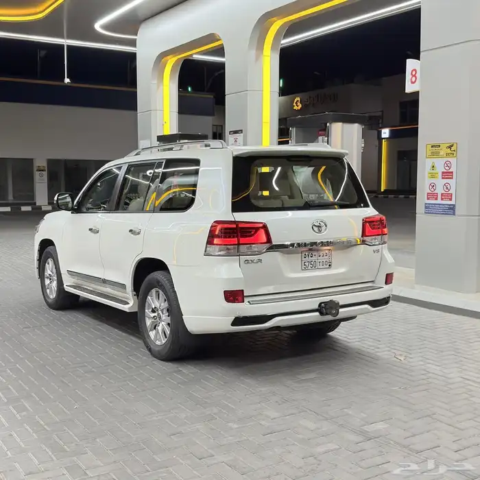 جيب لاندكروزر 2018 9