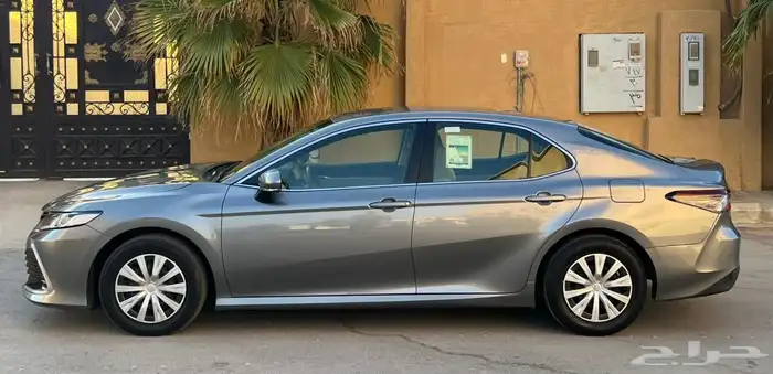 تويوتا كامري 2024 LE (بحالة ممتازة) 6