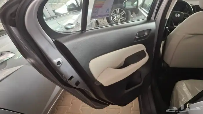 هوندا سيتي 2024 DX مستعملة مفحوصة مضمونة مصينة 6