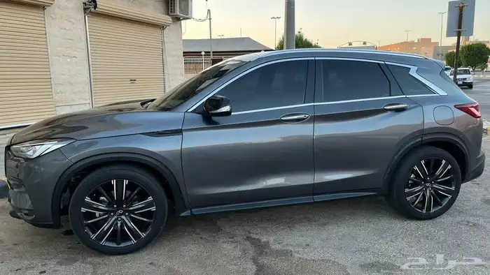 للبيع انفنتي qx50 2
