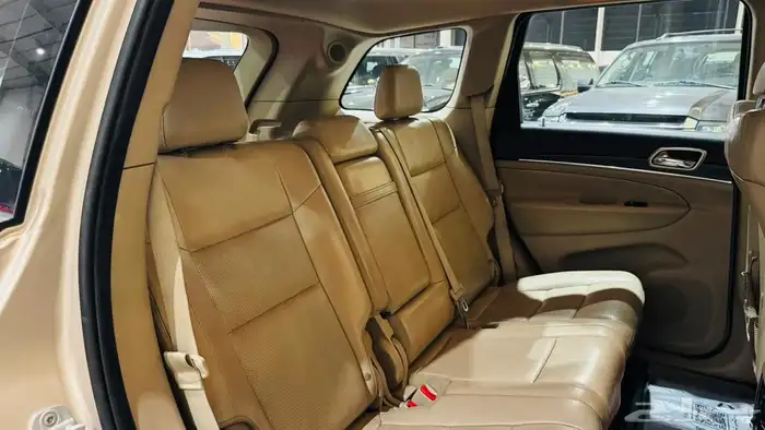 جراند شيروكي 2014 ليميتد ( عرض خاص ) 11