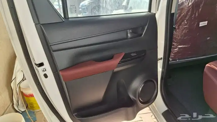 تويوتا هايلكس 2025 GLX مستعملة مفحوصة مضمونة مصينة 8