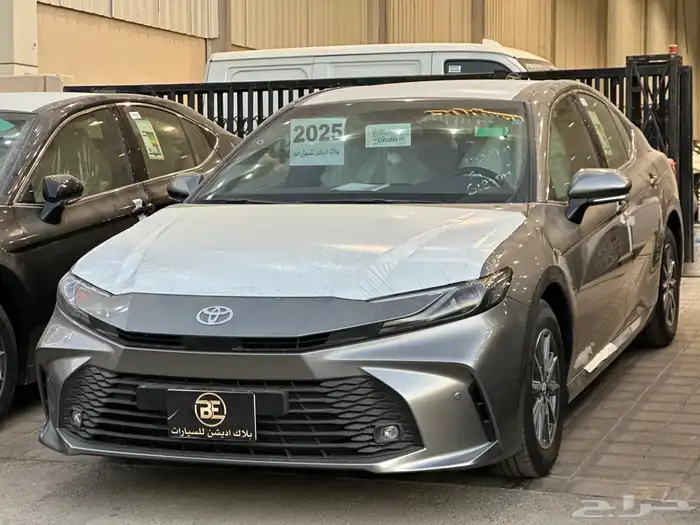 تويوتا كامري 2025 1