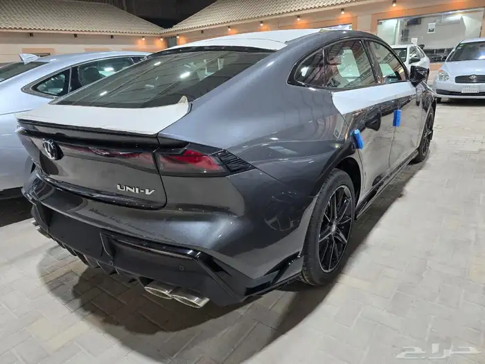 شانجان يوني في V اليت و سبورت 2026 24