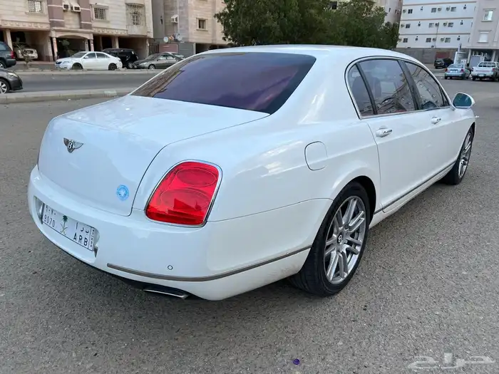 بنتلي فلاينج سبير 2013 سعودي ممشى قليل الحد 32