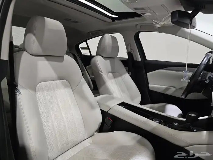 مازدا C6 موديل 2025 بحالة الوكالة 9