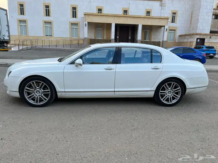 بنتلي فلاينج سبير 2013 سعودي ممشى قليل الحد 36