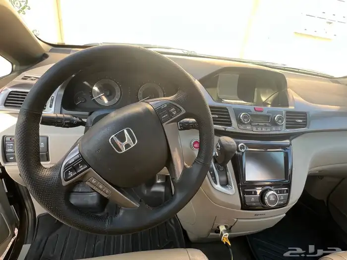 هوندا اوديسي موديل 2015 للبيع 8