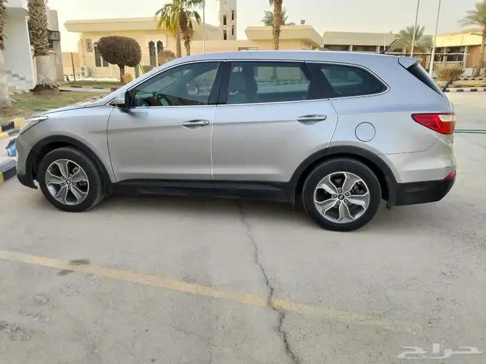 Hyundai grand santafai 2016 3