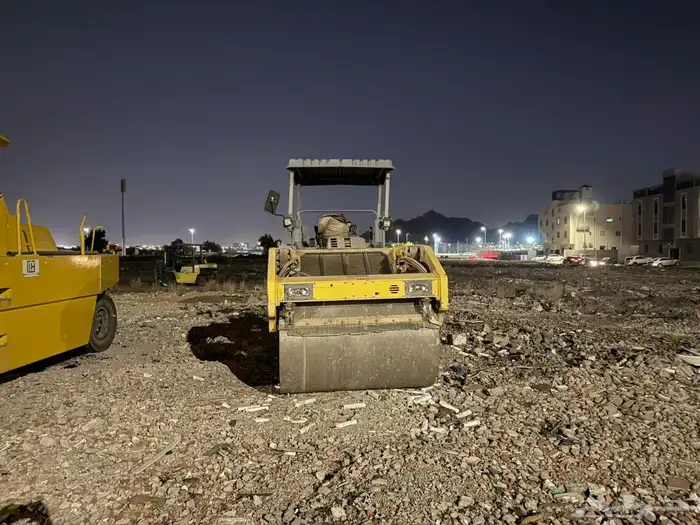 ورشة صيانة معدات ثقيلة 25