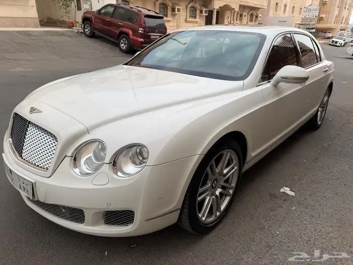 بنتلي فلاينج سبير 2013 سعودي ممشى قليل الحد 3
