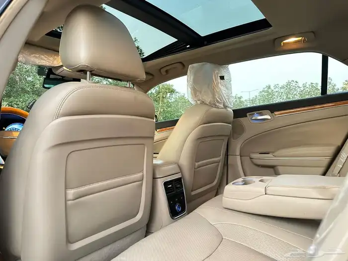 كرايسلر C300 2012 ( لعشاق التعديل و النظيف ) 36