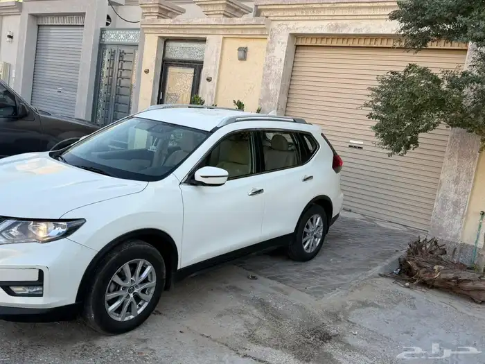 اكس تريل 2022 5 مقاعد 3