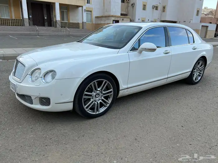 بنتلي فلاينج سبير 2013 سعودي ممشى قليل الحد 37