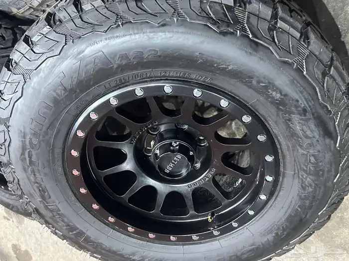 جنوط ميثود 6 مسمار مع كفرات نص حجري مقاس 17 1