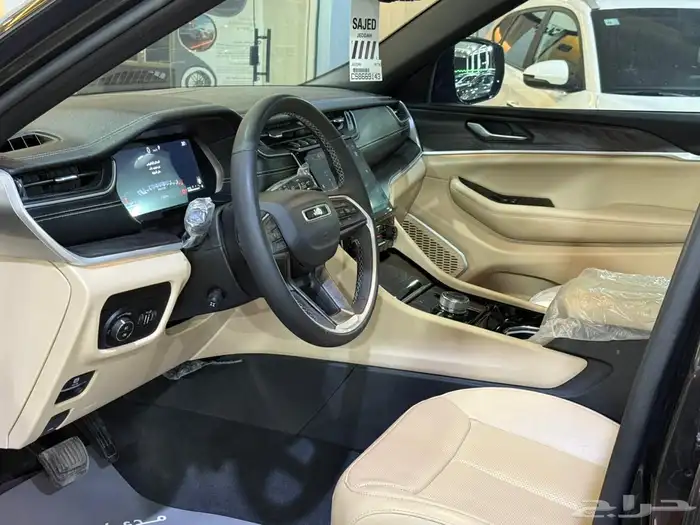 جيب - جراند شيروكي - لميتد بلس - 2023 - سعودي ( ممشى قليل ) 4