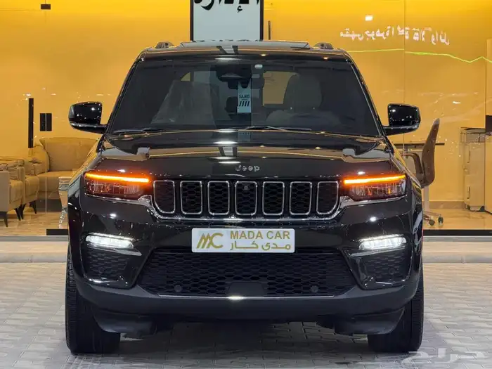 جيب - جراند شيروكي - لميتد بلس - 2023 - سعودي ( ممشى قليل ) 1